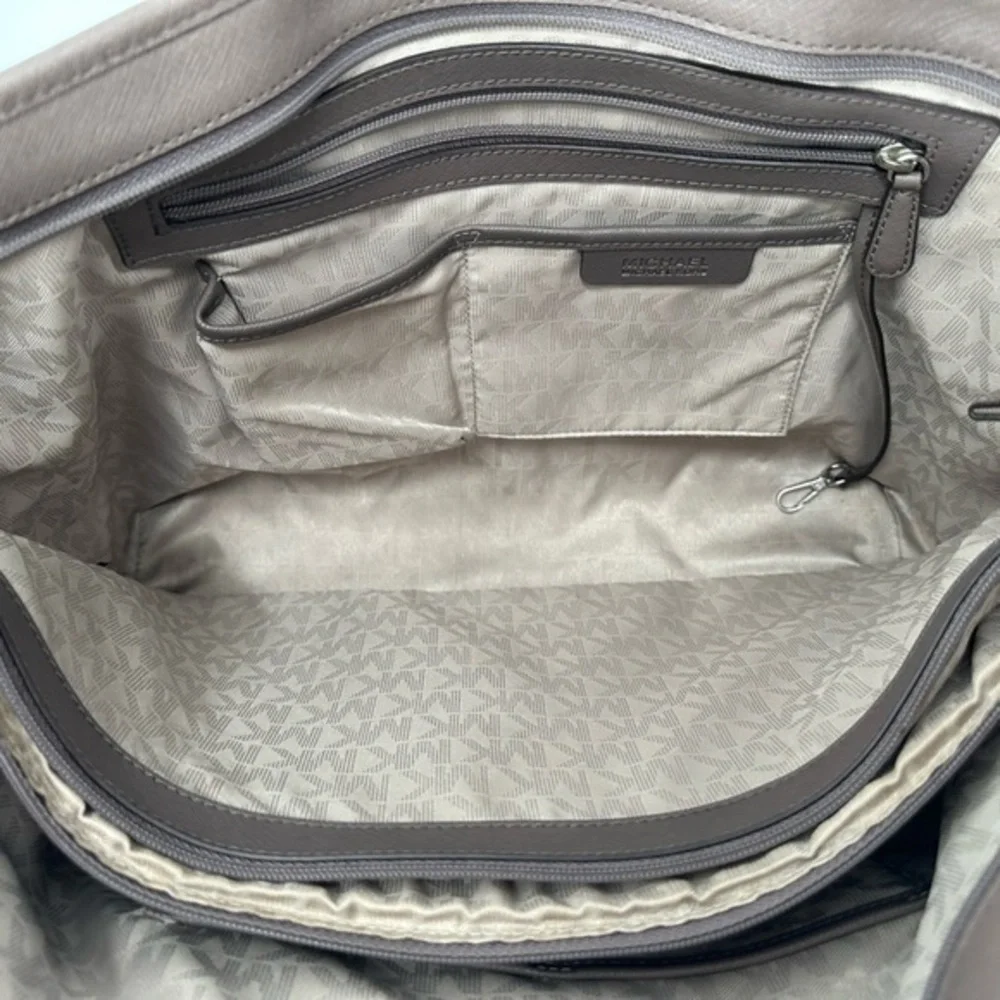 MICHAEL Michael Kors Jet Set‎ Zip Top Laptop Leather Shoulder Tote (Cinder)